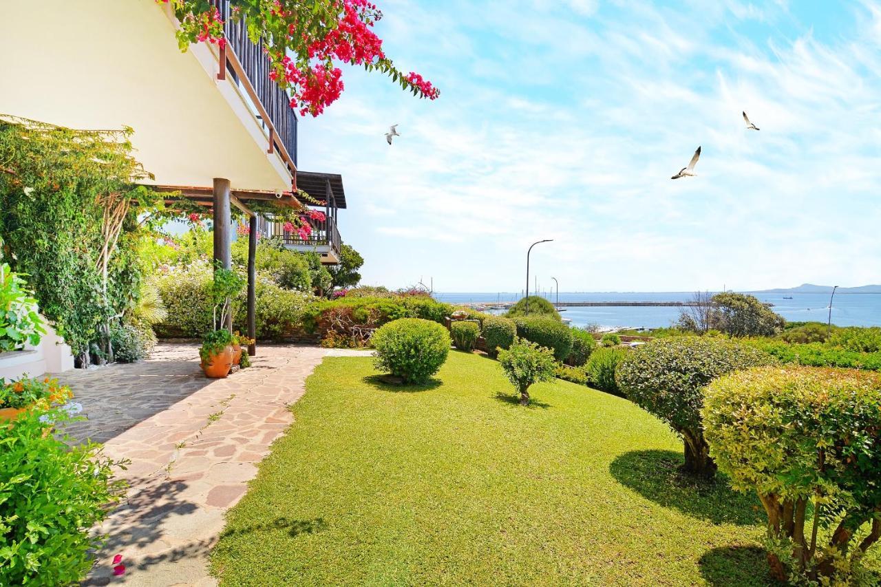 Karamare Hotel Stintino Ngoại thất bức ảnh